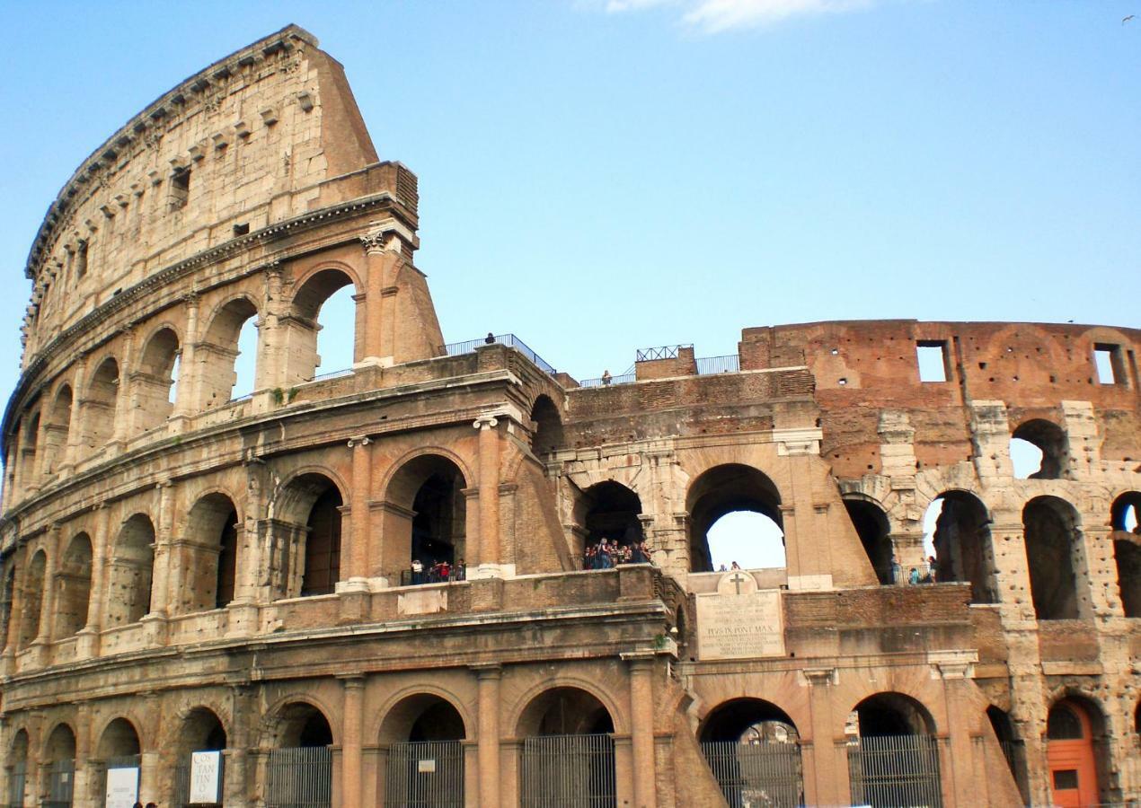 Roma Center Fori Imperiali Raffy'S Charming Suite Exterior photo